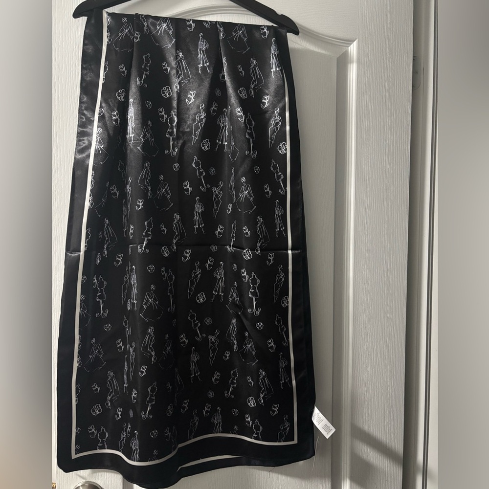 Cleo Black and White Scarf